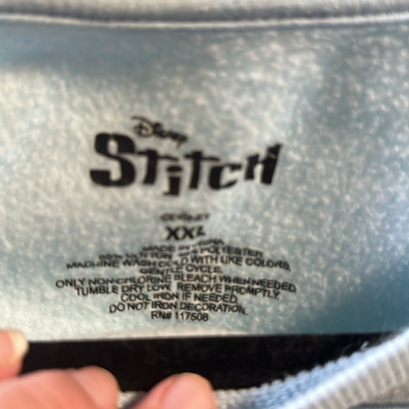 NWOT- Oversized Stitch Pullover Fashion Sweatshirt for Women– Lilo & Stitch XL - Picture 4 of 4